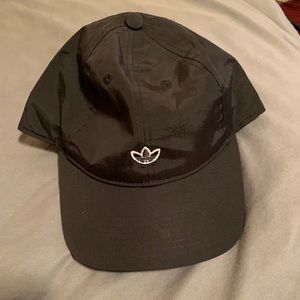 Black adidas women’s hat